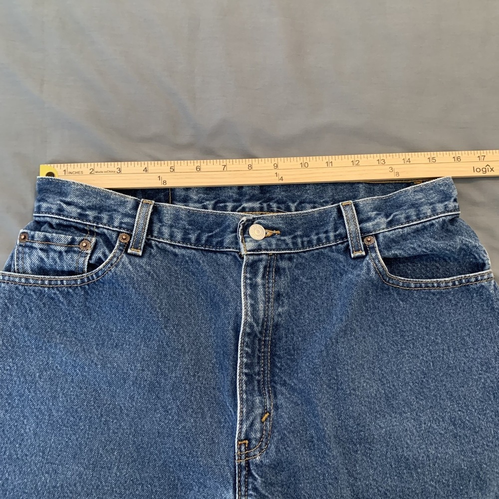 Levis 550 Shorts Womens 14 Large Blue‎ Denim Relaxed Fit Frayed Hem Tapered Leg - Picture 3 of 9